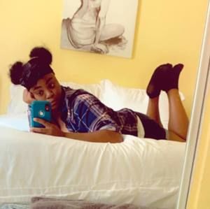 Meet your Posher, Andrea